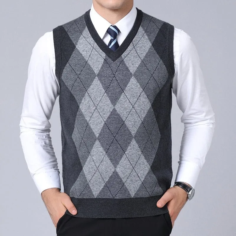 Brand Sweater For Men Pullovers plaid Slim Fit Jumpers Knitted Vest